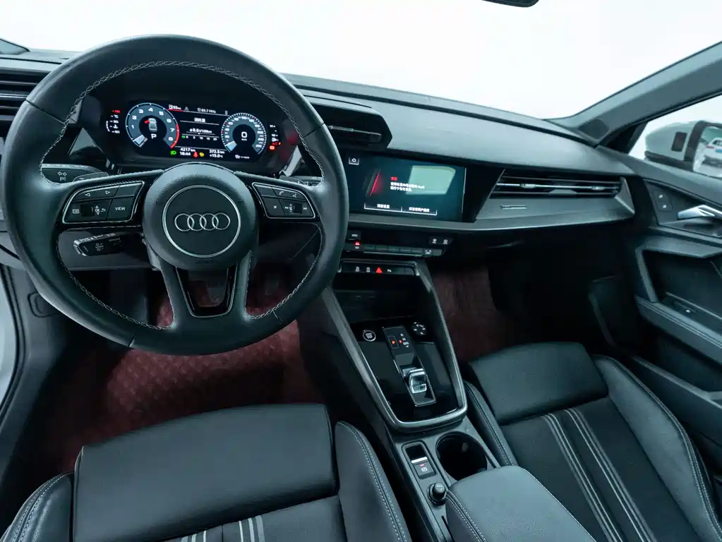 Audi A3 2024 — фото 13