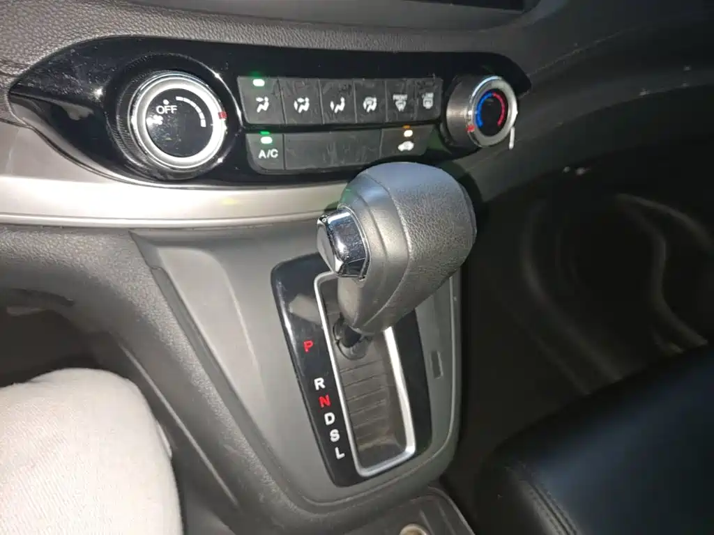 Honda CR-V 2015 — фото 14