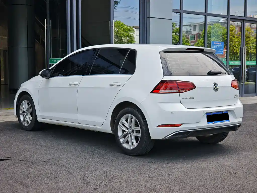 Volkswagen Golf 2019 — фото 10