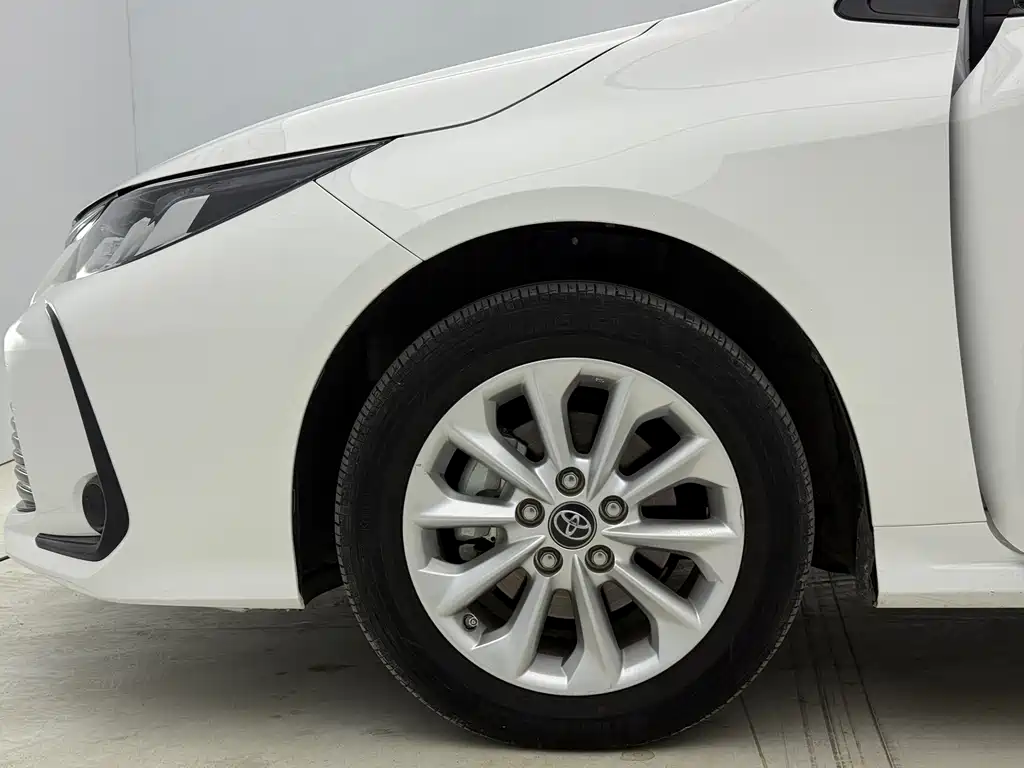 Toyota Corolla 2022 — фото 16