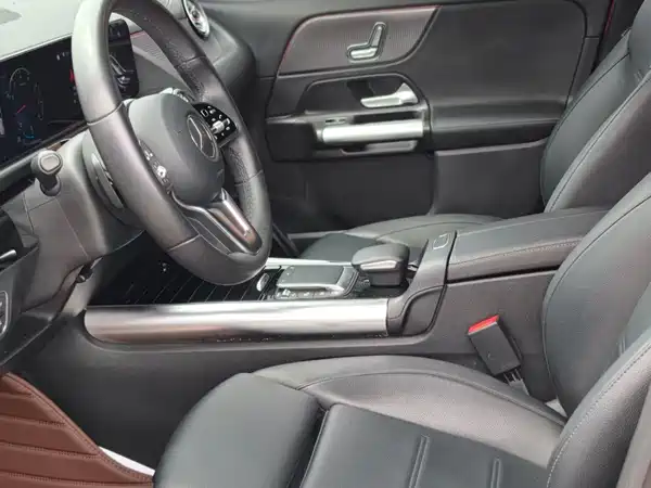 Mercedes-Benz GLA 2021