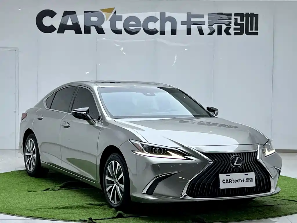 Lexus ES 2021 — фото 20