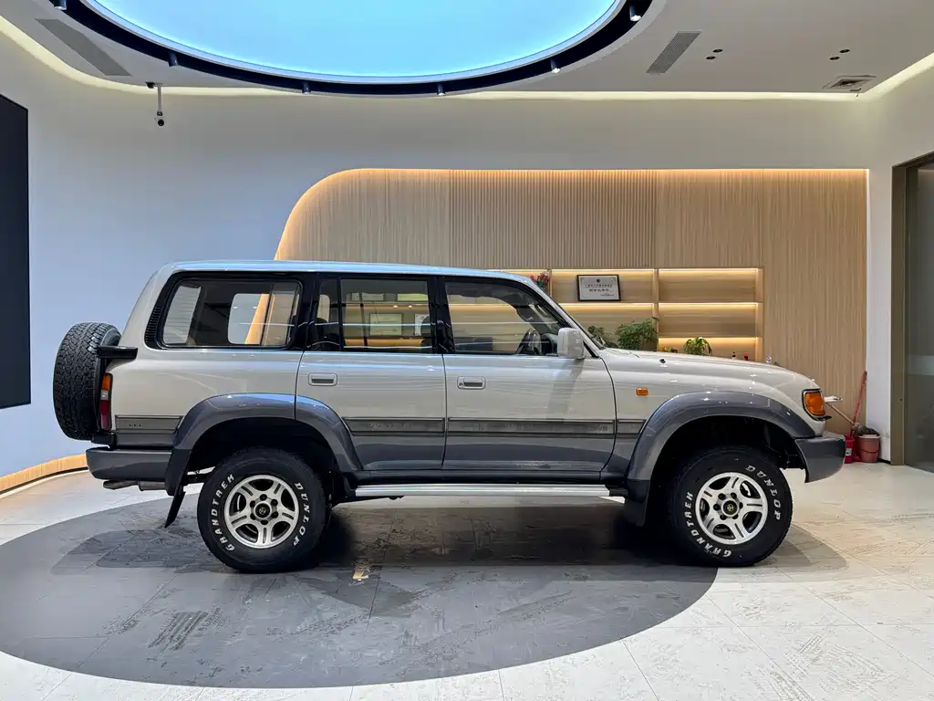 Toyota Land Cruiser 1994 — фото 4