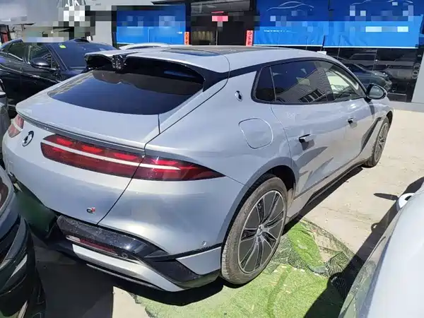 Denza Z9GT 2024