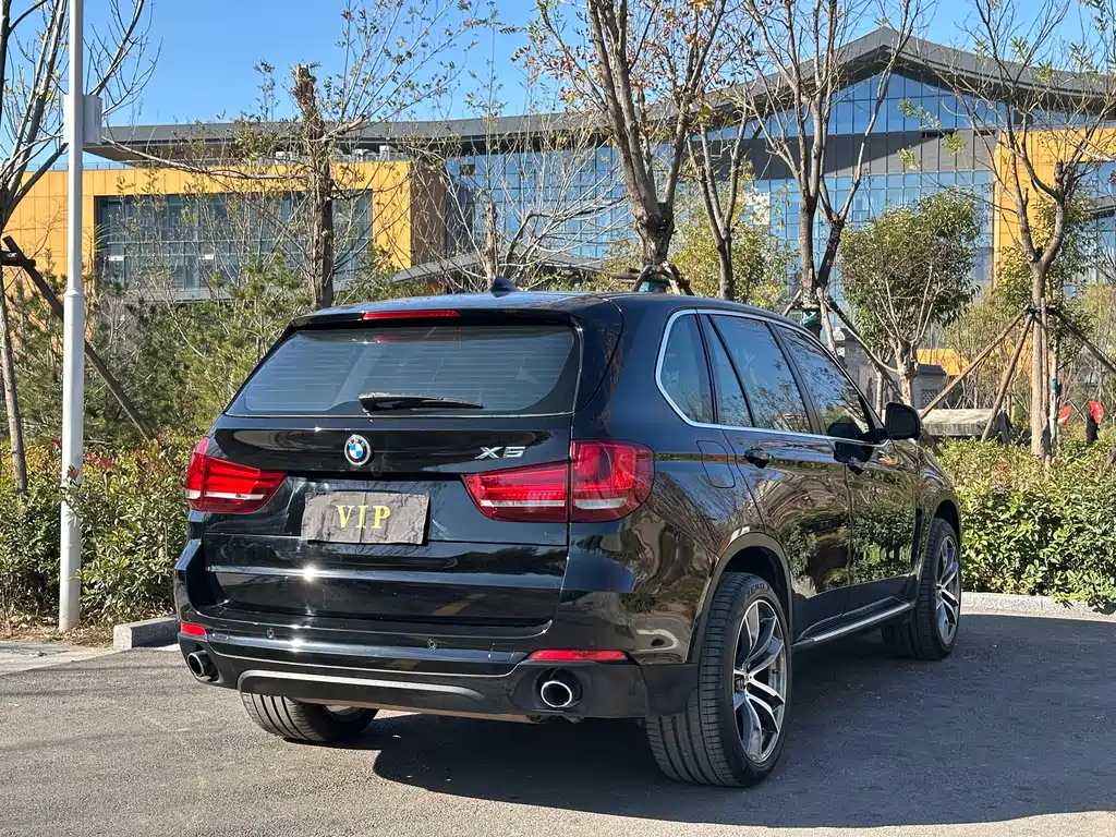 BMW X5 2017 — фото 9