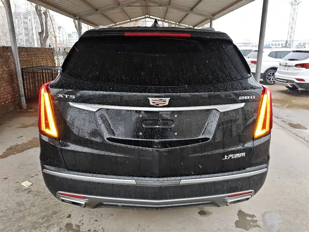 Cadillac XT5 2021 — фото 4