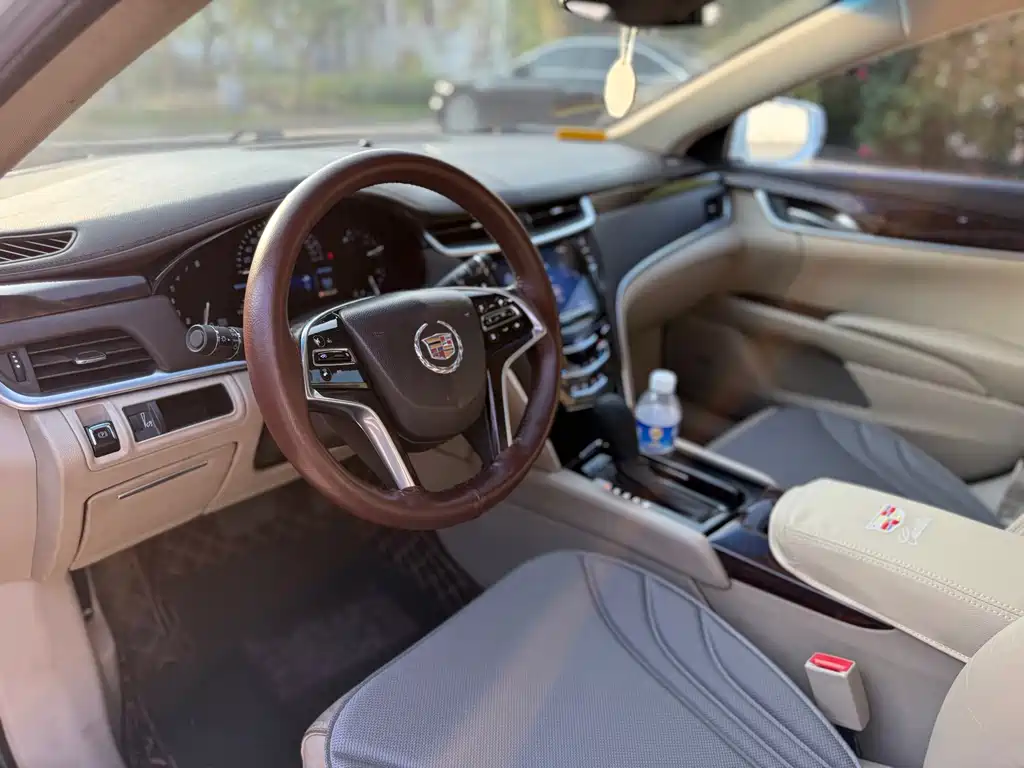 Cadillac XTS 2015 — фото 7