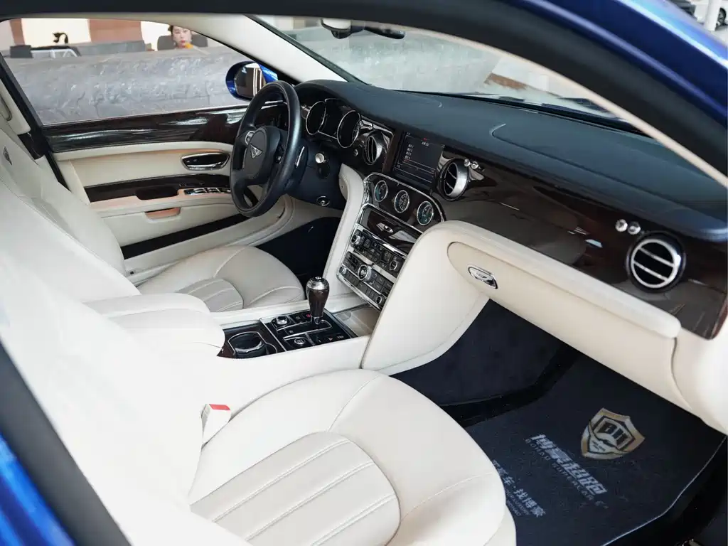 Bentley Mulsanne 2013 — фото 6
