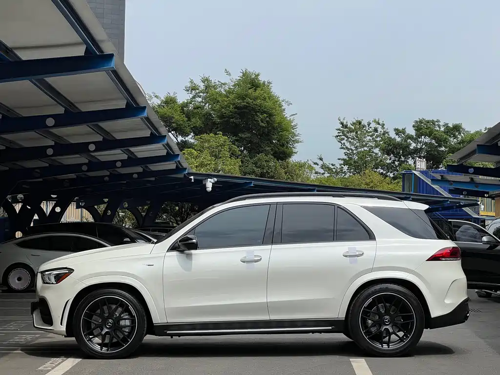 Mercedes-Benz GLE AMG 2023 — фото 3
