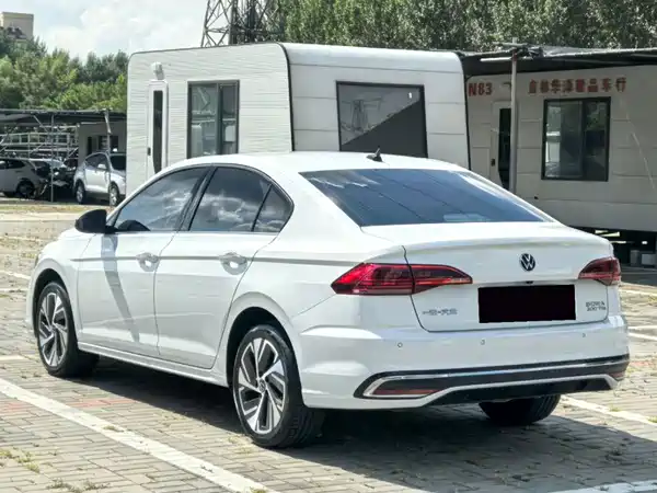 Volkswagen Bora 2023