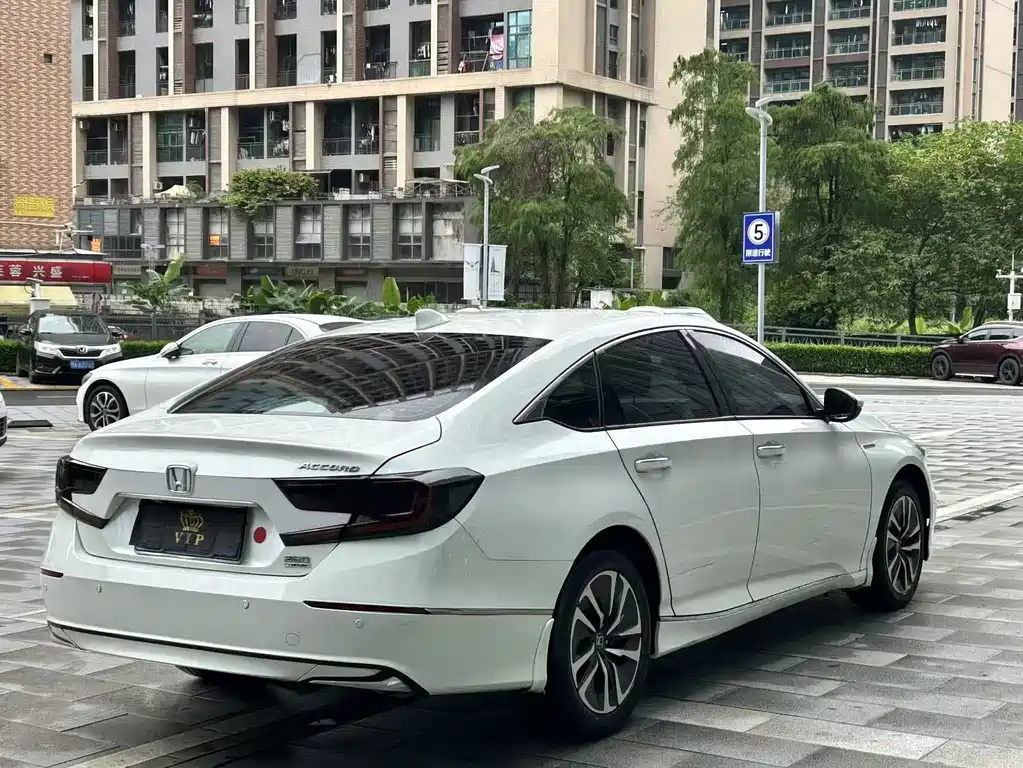 Honda Accord 2020 — фото 6
