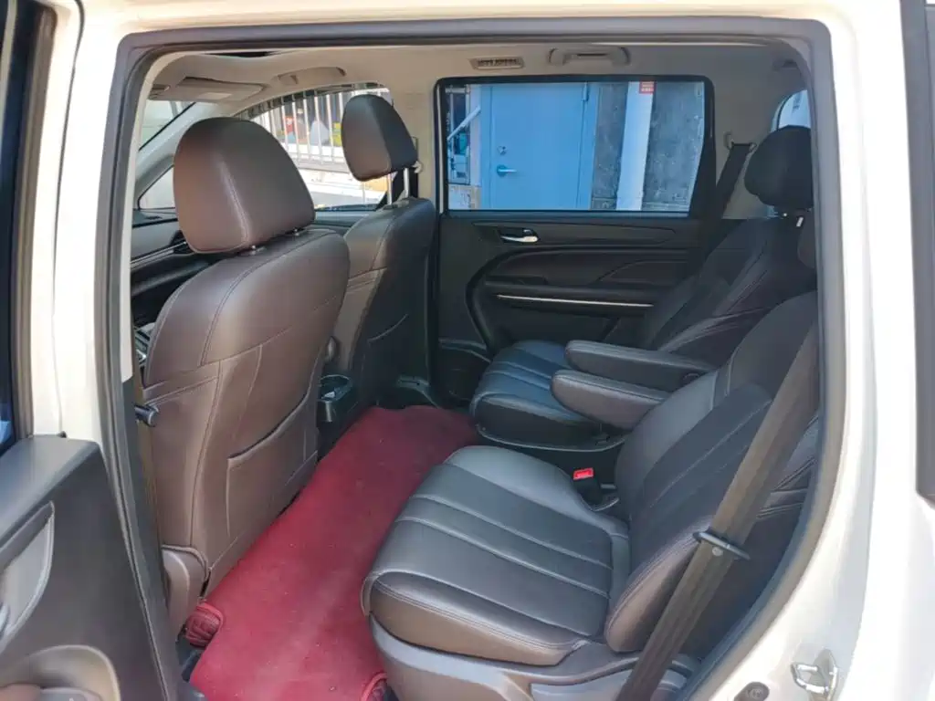 GAC Trumpchi M6 2020 — фото 17