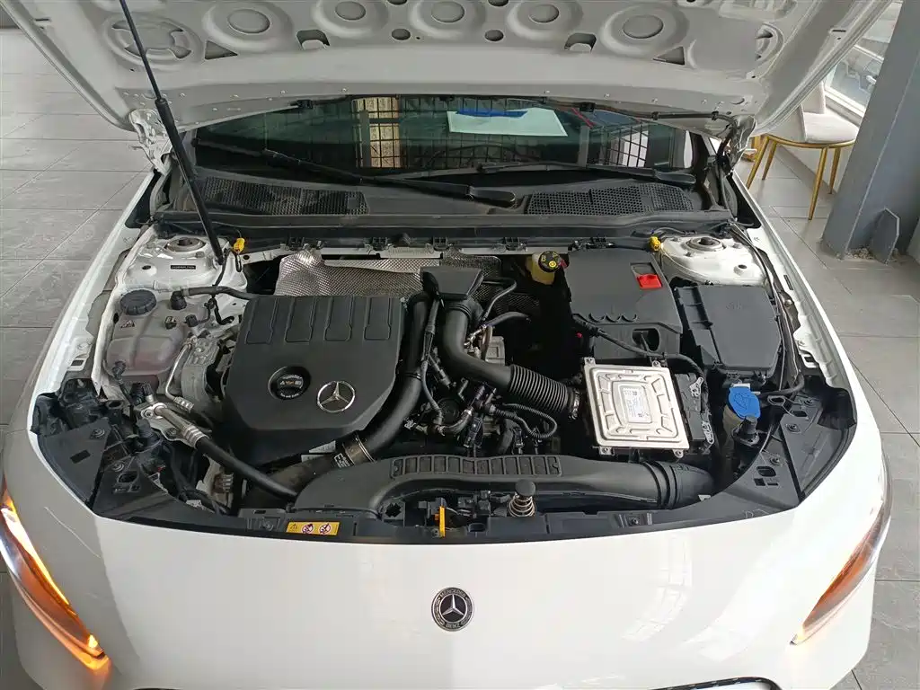 Mercedes-Benz A-Class 2023 — фото 16