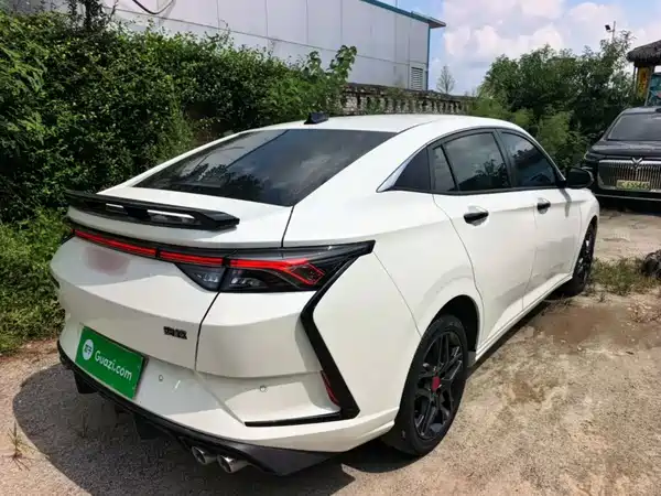 Dongfeng Yixuan 2022