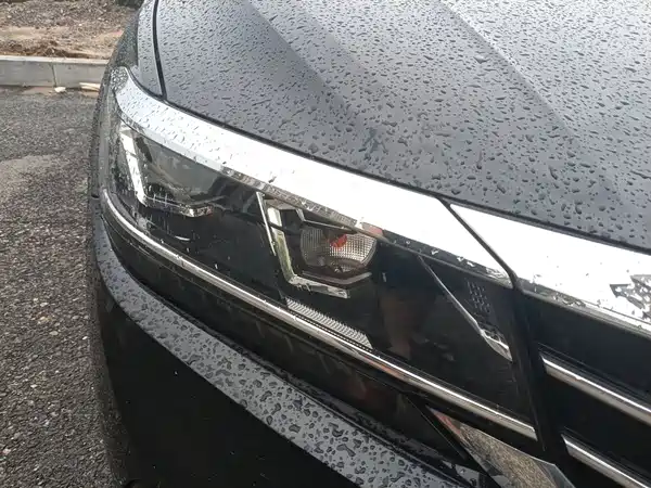 Volkswagen Passat Plug-In Hybrid 2021