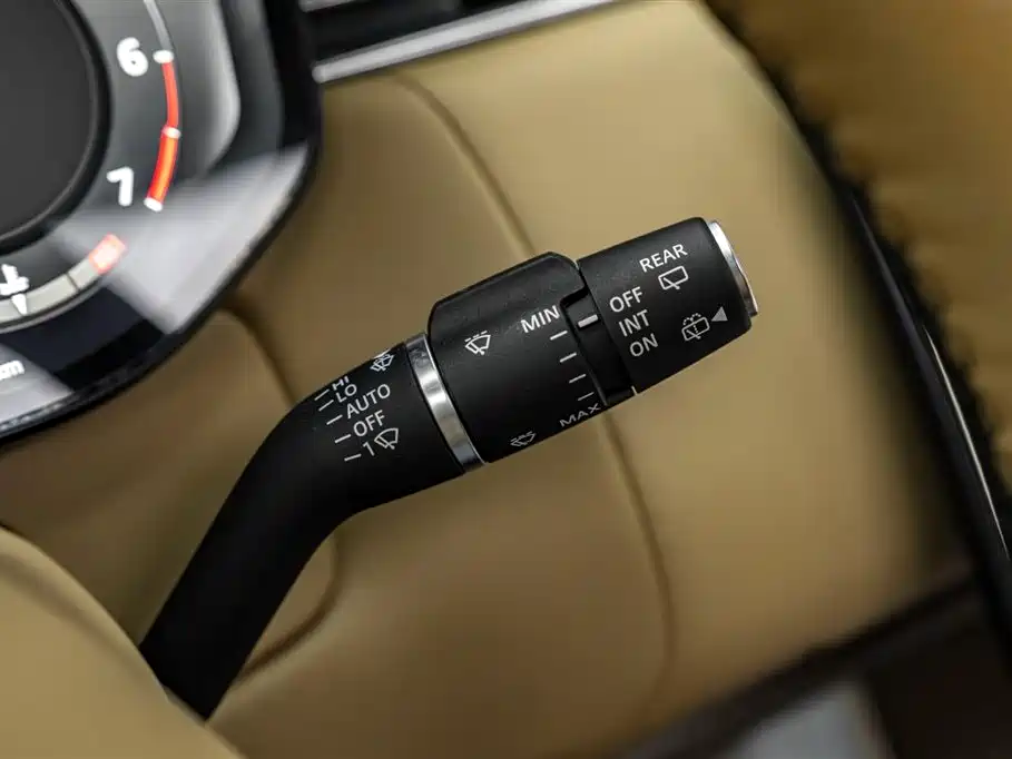 Land Rover Range Rover 2025 — фото 12