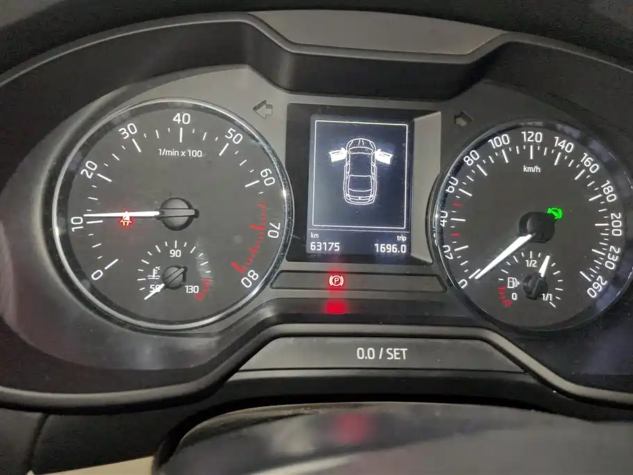 Skoda Octavia 2015 — фото 14