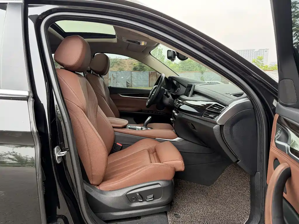 BMW X6 2016 — фото 10