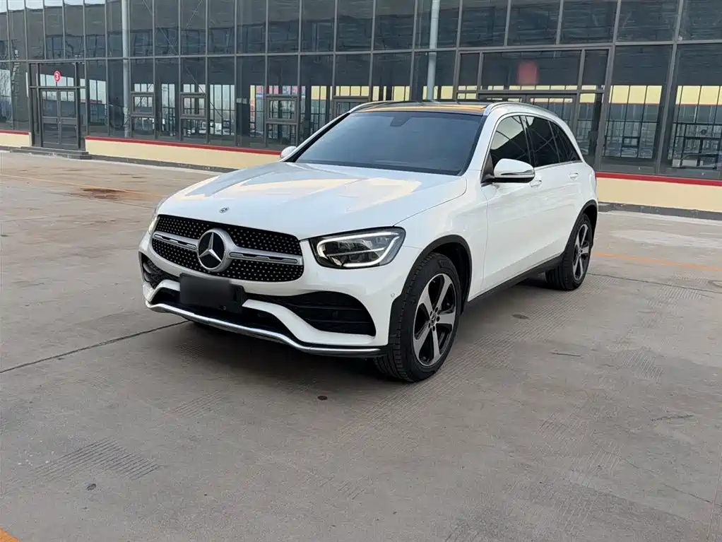 Mercedes-Benz GLC 2022 — фото 1