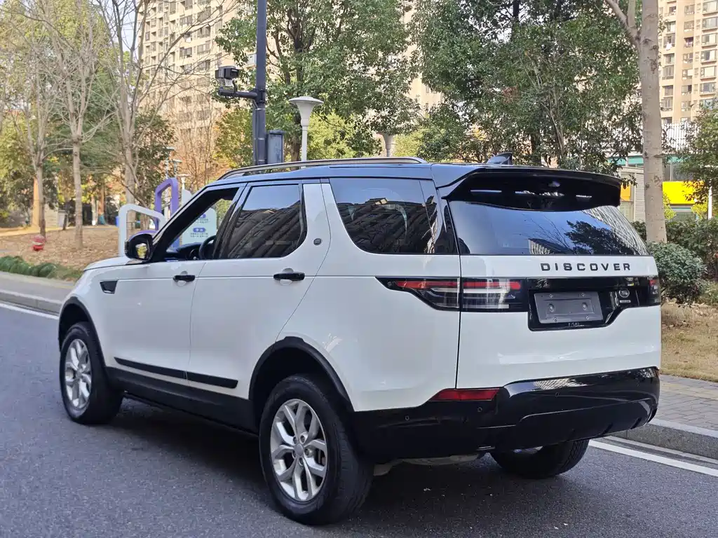 Land Rover Discovery 2019 — фото 9