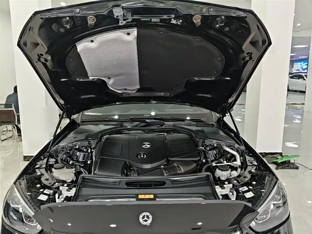Mercedes-Benz C-Class 2023 — фото 20