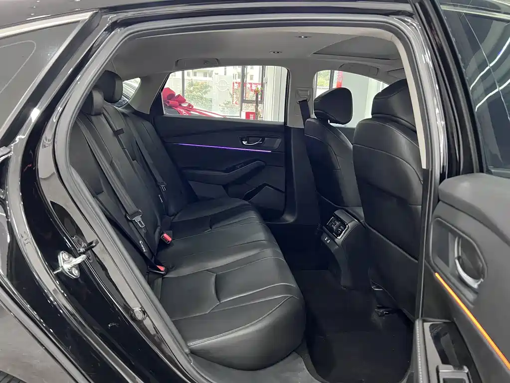 Honda Accord 2023 — фото 10