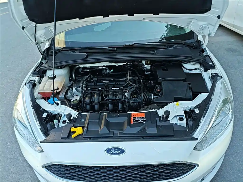 Ford Focus 2017 — фото 20