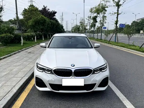 BMW 3 Series 2022
