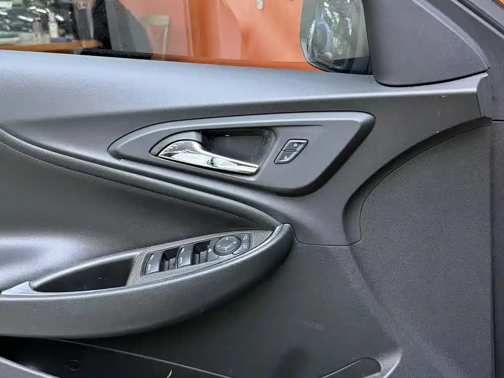 Chevrolet Malibu XL 2017 — фото 10