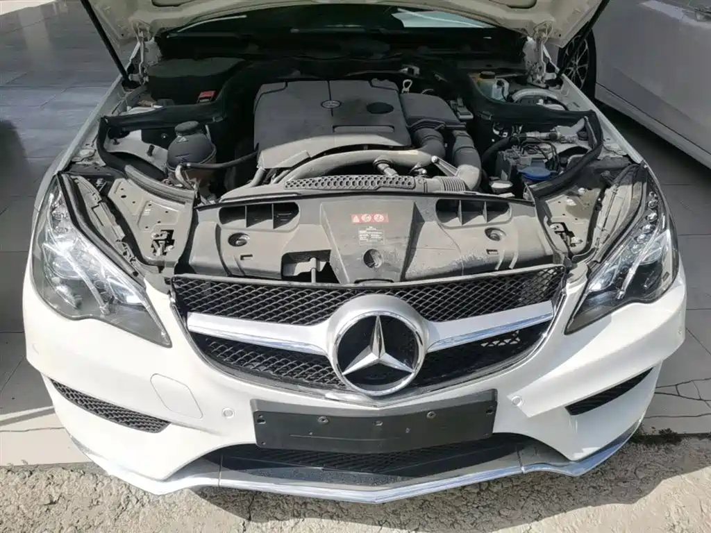 Mercedes-Benz E-Class 2015 — фото 20