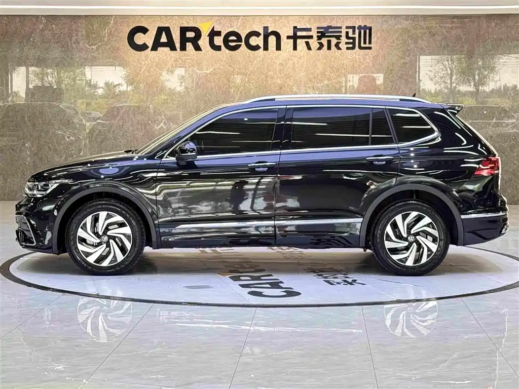 Volkswagen Tiguan L 2024 — фото 7