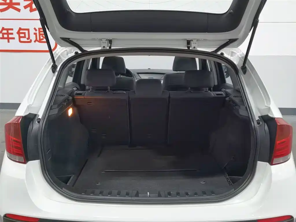 BMW X1 2012 — фото 16