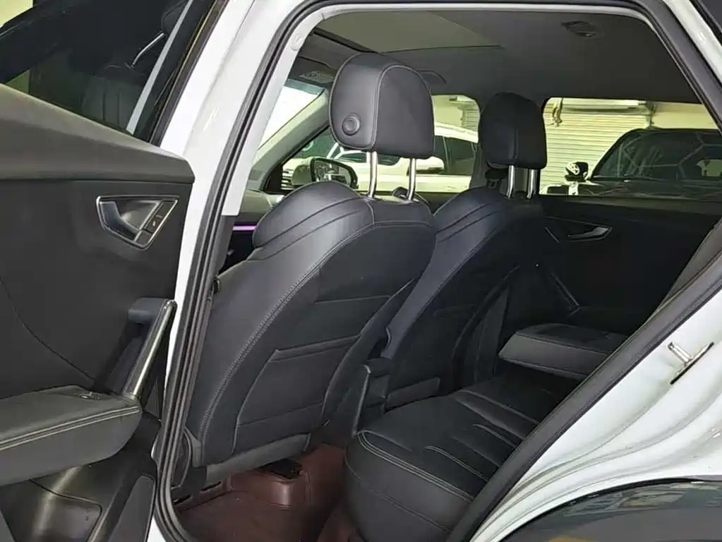Audi Q2L 2021