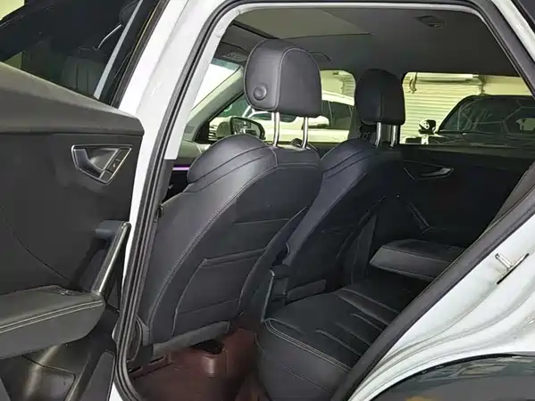 Audi Q2L 2021