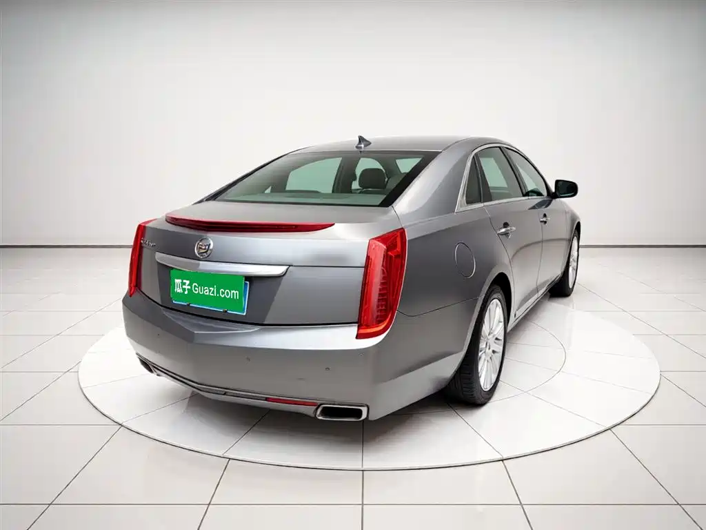 Cadillac XTS 2015 — фото 6