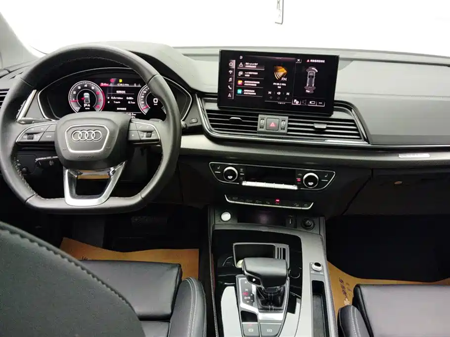 Audi Q5L 2022 — фото 12