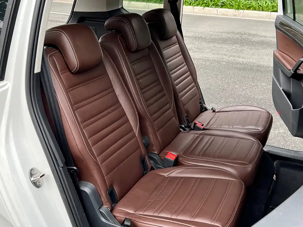 Volkswagen Touran 2016 — фото 12