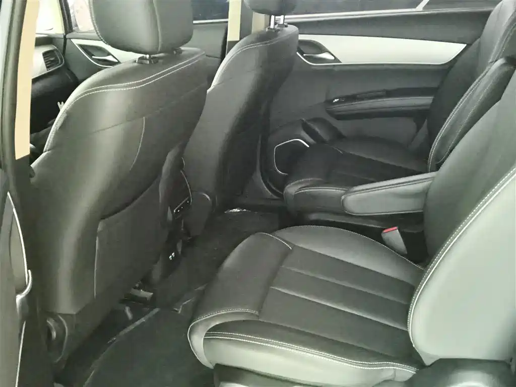 BYD MAX 2020 — фото 13