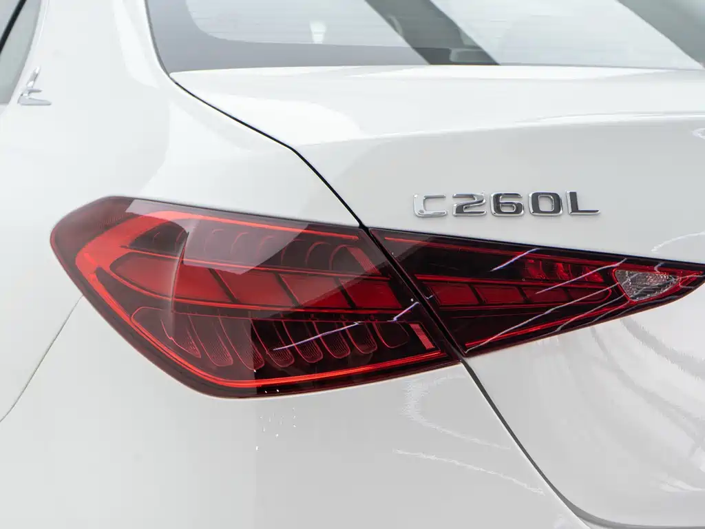 Mercedes-Benz C-Class 2023 — фото 21