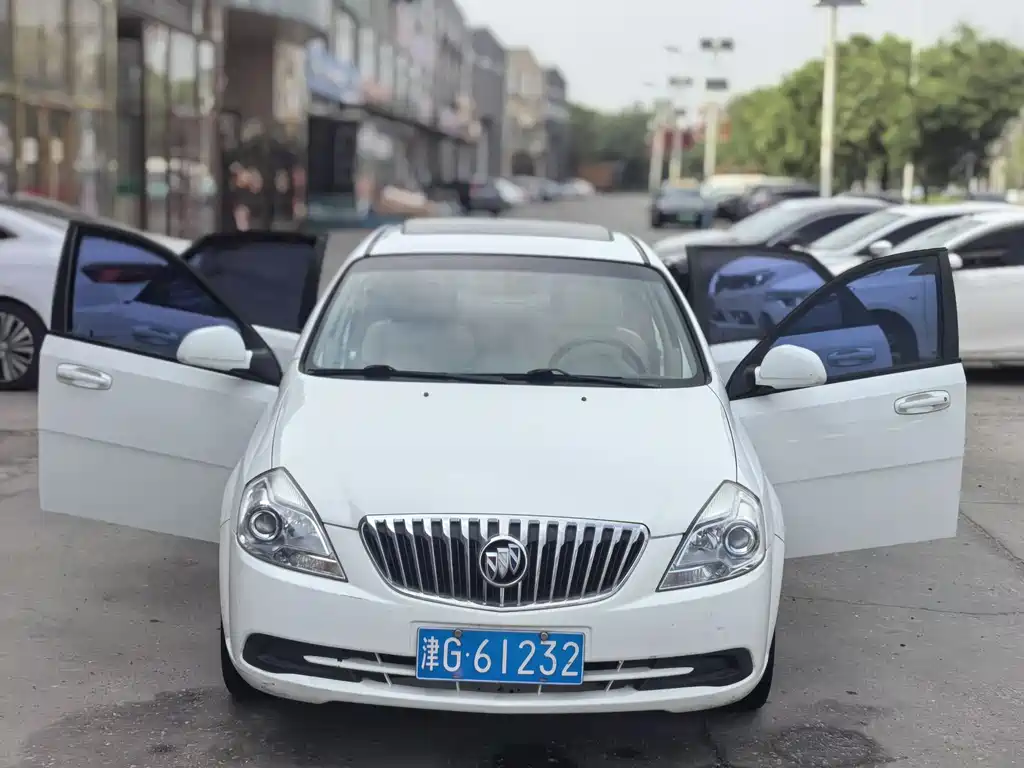 Buick Excelle 2015 — фото 7
