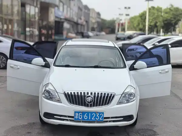 Buick Excelle 2013