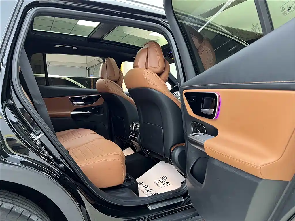 Mercedes-Benz GLC 2023 — фото 16