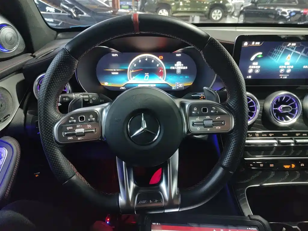 Mercedes-Benz GLC AMG 2021 — фото 4