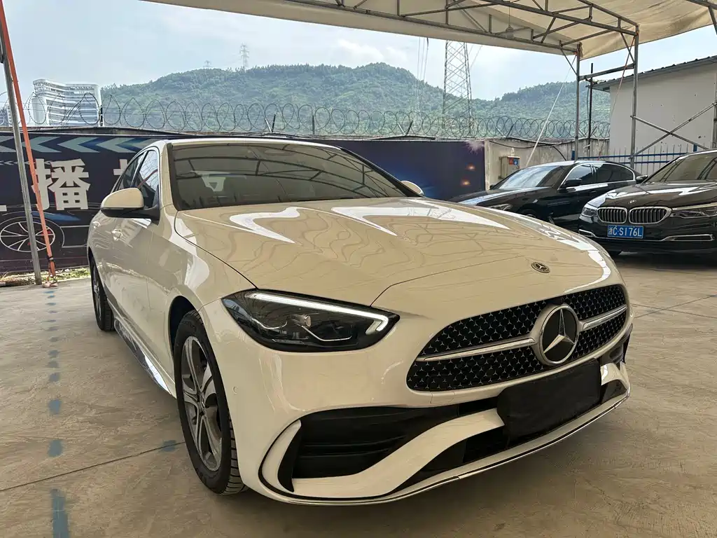 Mercedes-Benz C-Class 2022 — фото 3