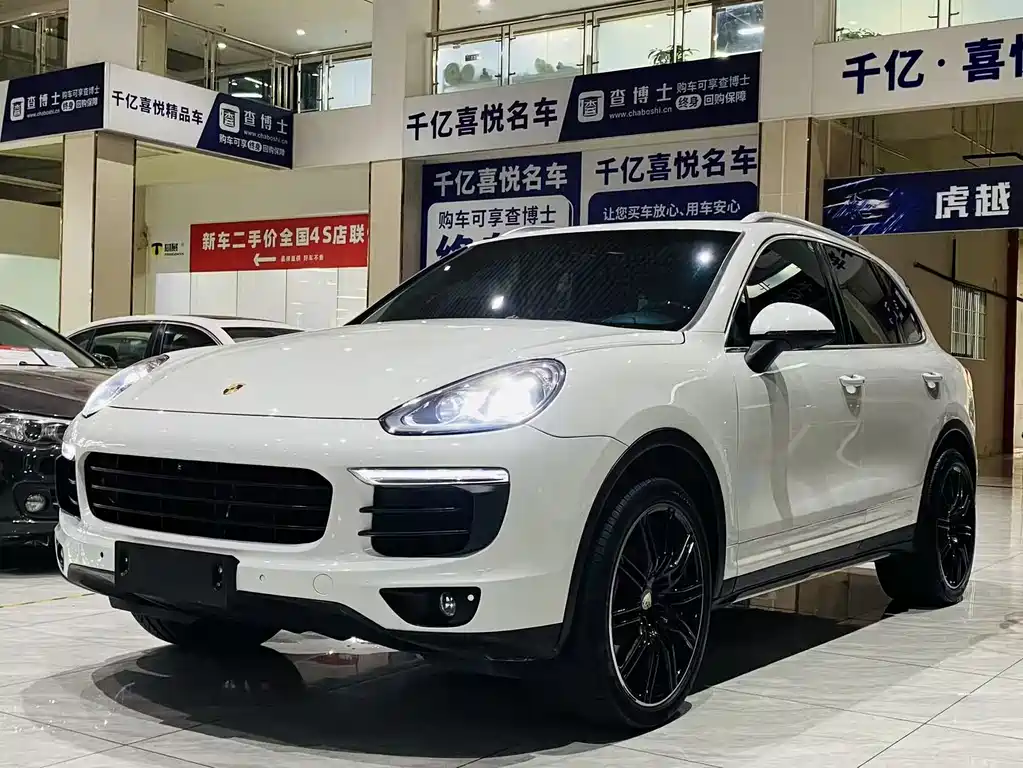 Porsche Cayenne 2016 — фото 1