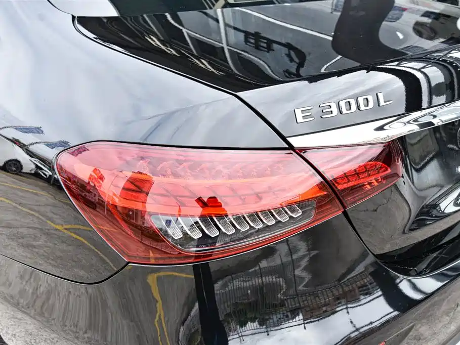 Mercedes-Benz E-Class 2023
