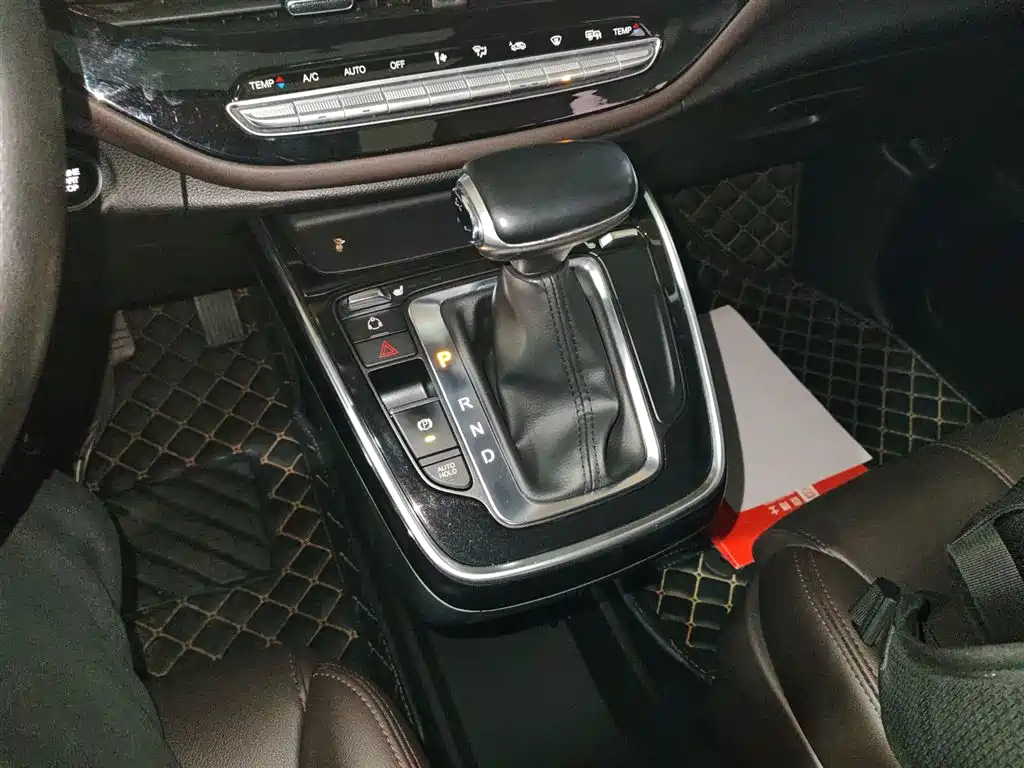 GAC Motor Trumpchi M6 2020 — фото 14