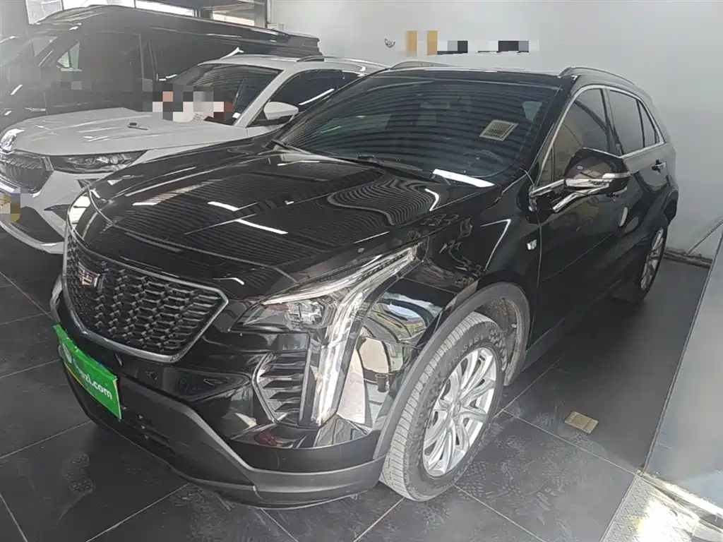 Cadillac XT4 2021 — фото 1