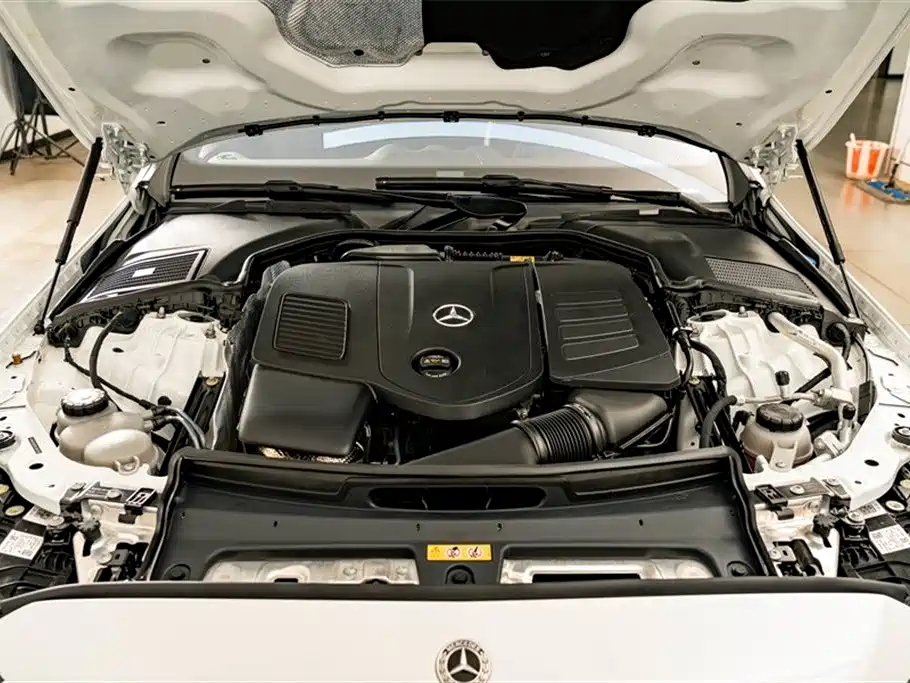 Mercedes-Benz C-Class 2024 — фото 23