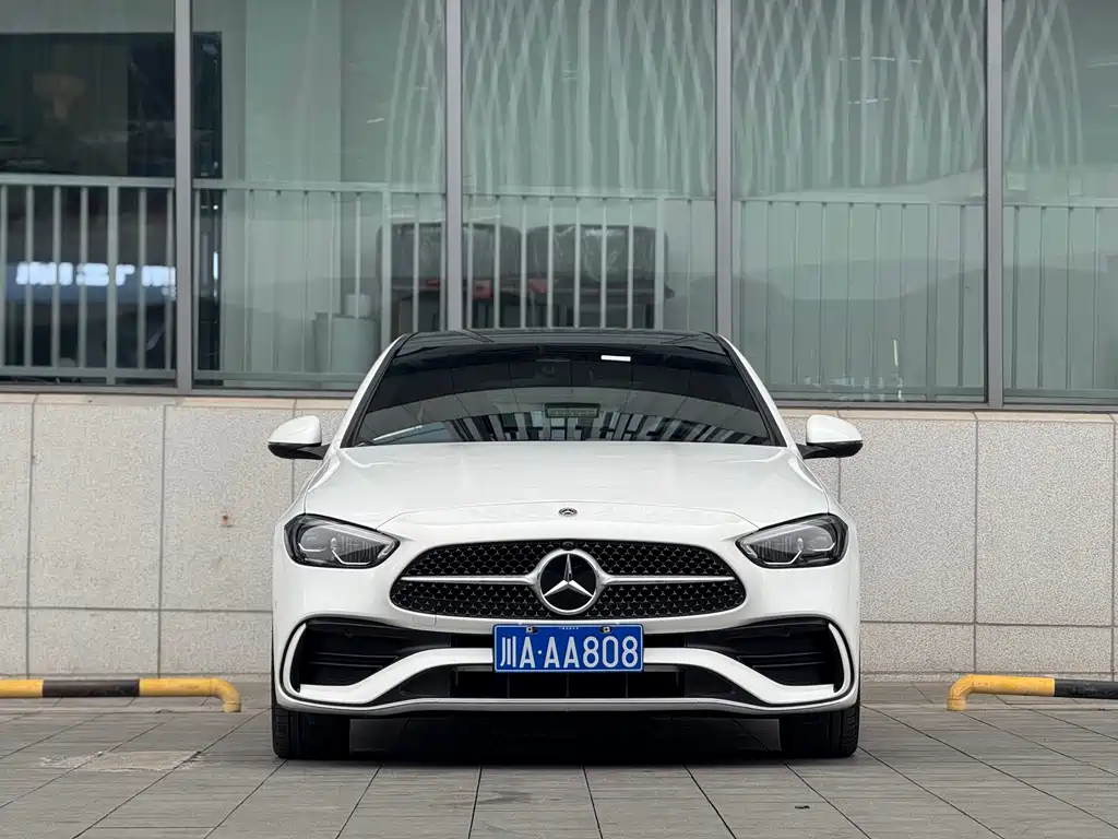 Mercedes-Benz C-Class 2024 — фото 2